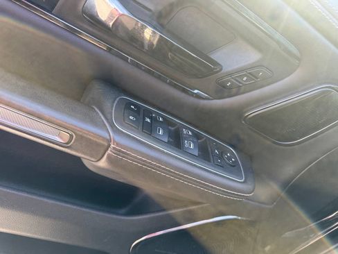 Used 2022 RAM 1500 Limited AWD/4WD image 6