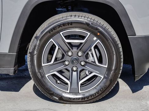 New 2026 Jeep Cherokee Laredo AWD/4WD image 11