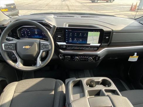 New 2026 Chevrolet Silverado 1500 LT AWD/4WD image 13