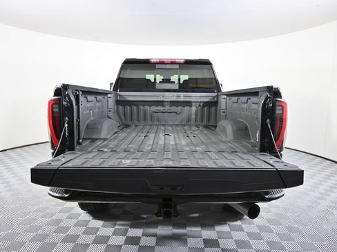 Used 2024 GMC Sierra 2500 AT4 w/ AT4 Premium Plus Package AWD/4WD image 6