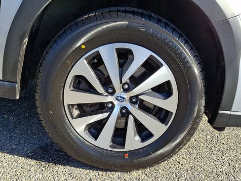 Used 2023 Subaru Outback Premium image 8