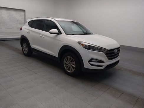 Used 2016 Hyundai Tucson SE w/ Option Group 02 FWD image 11