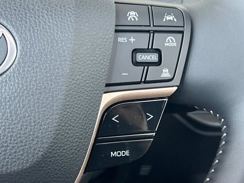 New 2026 Toyota Crown Signia image 28