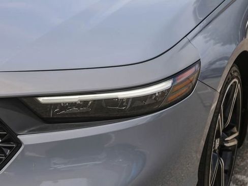 Used 2023 Honda Accord Sport image 6