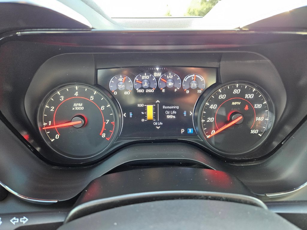 Used 2024 Chevrolet Camaro LT RWD image 23