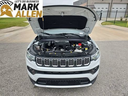 Used 2025 Jeep Compass Limited AWD/4WD image 29