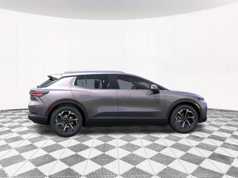 New 2026 Chevrolet Equinox EV LT image 12