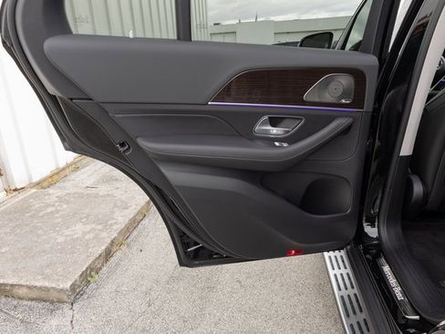 Certified 2025 Mercedes-Benz GLE 450e 4MATIC image 16