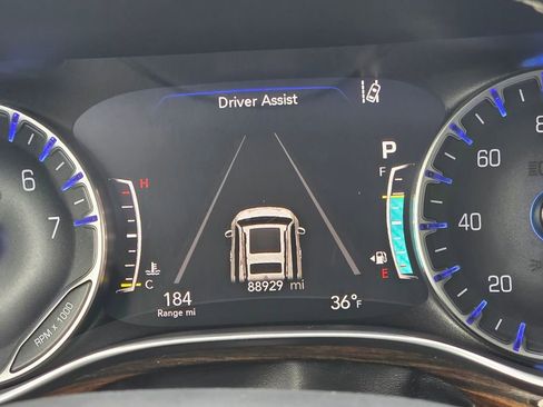 Used 2022 Chrysler Pacifica Limited image 22