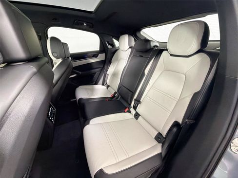 Certified 2026 Porsche Cayenne Coupe AWD/4WD image 26