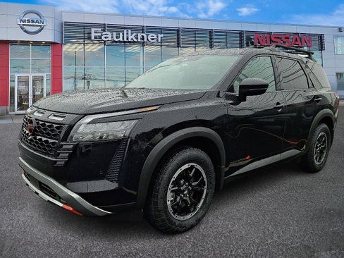 New 2026 Nissan Pathfinder Rock Creek AWD/4WD image 3