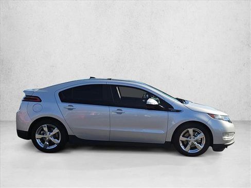 Used 2012 Chevrolet Volt Premium w/ Premium Trim Package image 4