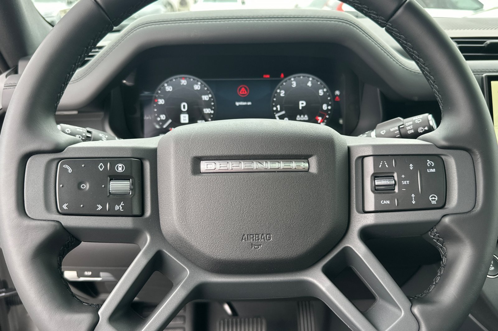 New 2026 Land Rover Defender 110 X-Dynamic SE AWD/4WD image 24