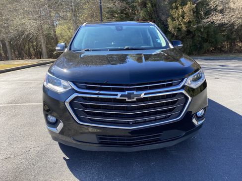 Used 2021 Chevrolet Traverse Premier image 3