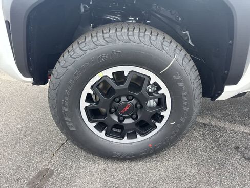 New 2026 Toyota Tacoma TRD Off-Road image 10