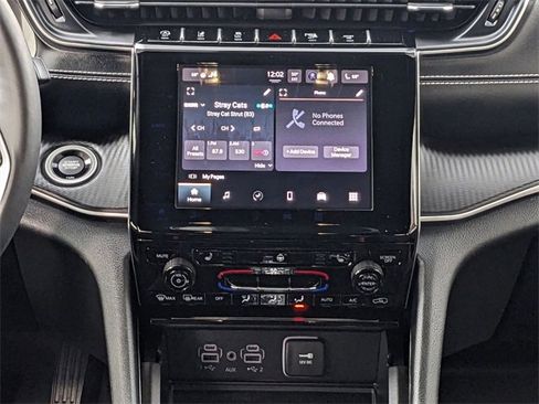 Certified 2023 Jeep Grand Cherokee L Laredo image 14