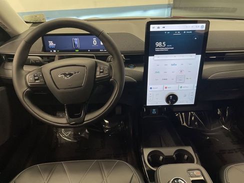 Used 2024 Ford Mustang Mach-E Select image 5