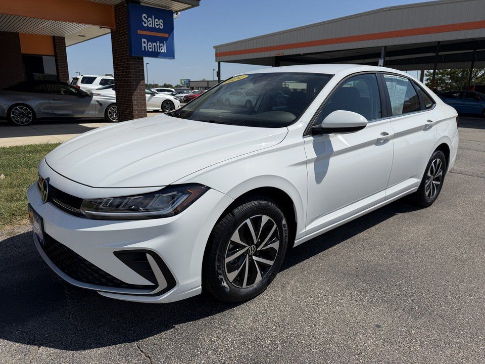 Used 2025 Volkswagen Jetta S FWD image 1