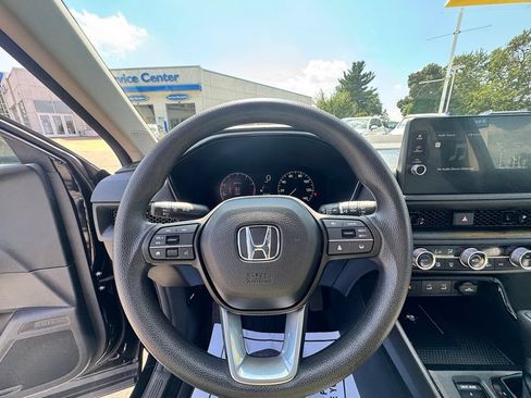 Used 2026 Honda CR-V EX image 17