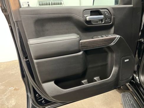 Used 2021 Chevrolet Silverado 1500 LTZ w/ LTZ Premium Package image 10