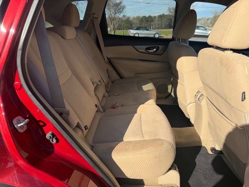 Used 2015 Nissan Rogue SV w/ SV Premium Package image 17