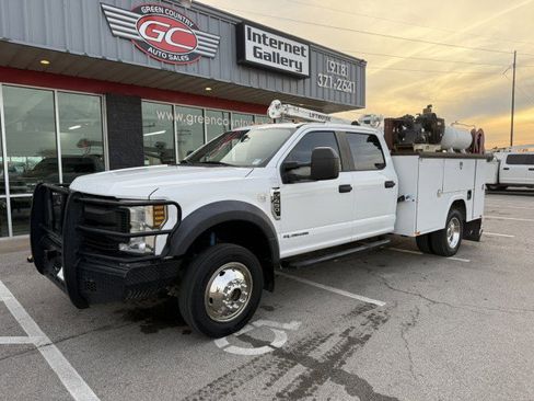 Used 2018 Ford F450 XL w/ XL Value Package image 2