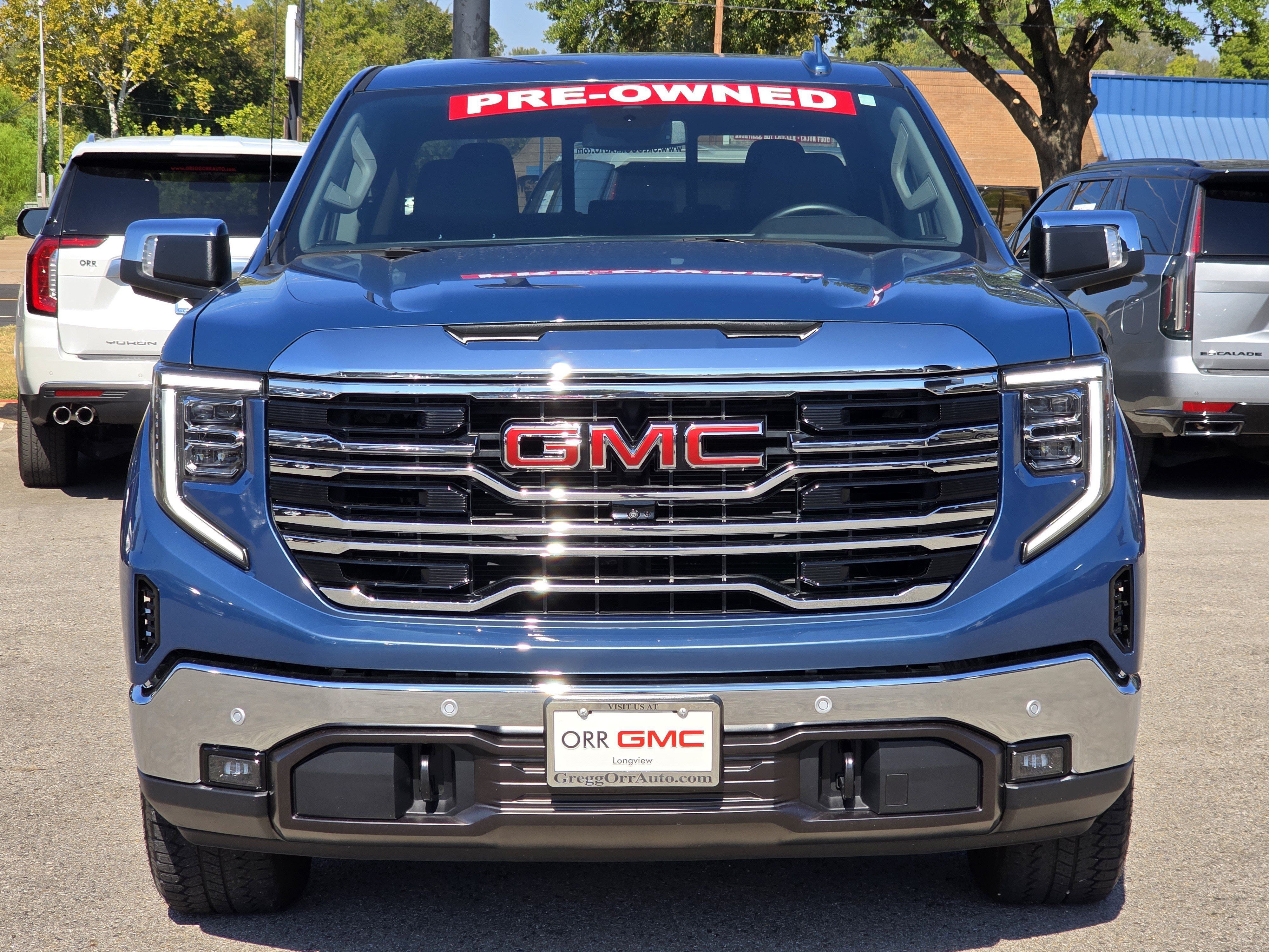 Used 2024 GMC Sierra 1500 SLT AWD/4WD image 2