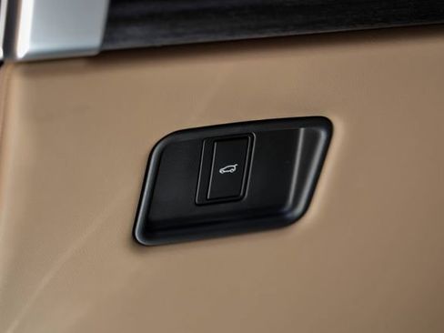 New 2026 Land Rover Range Rover SE AWD/4WD image 37