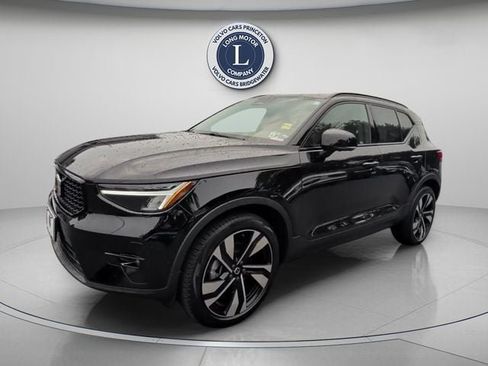Certified 2023 Volvo XC40 B5 Plus w/ Protection Package Premier AWD/4WD image 1