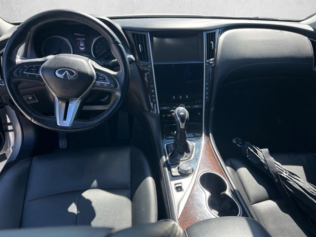 Used 2018 INFINITI Q50 Luxe w/ Essential Package (3.0T Luxe) RWD image 20