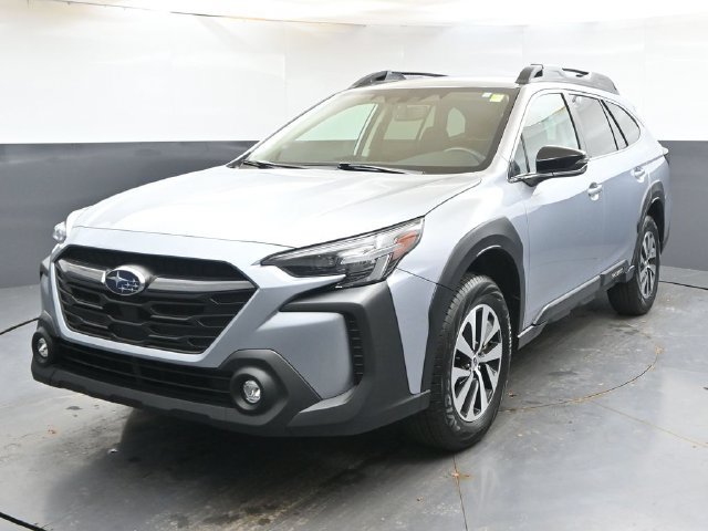 Used 2024 Subaru Outback Premium AWD/4WD image 1
