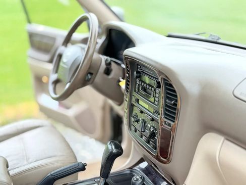 Used 2000 Toyota Land Cruiser AWD/4WD image 73