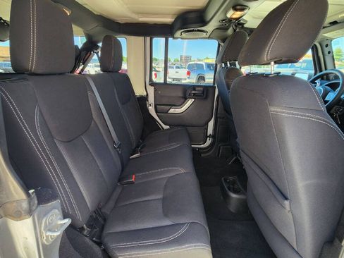 Used 2013 Jeep Wrangler Unlimited Sahara w/ Dual Top Group AWD/4WD image 20