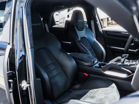 Used 2023 Porsche Cayenne Turbo GT AWD/4WD image 19