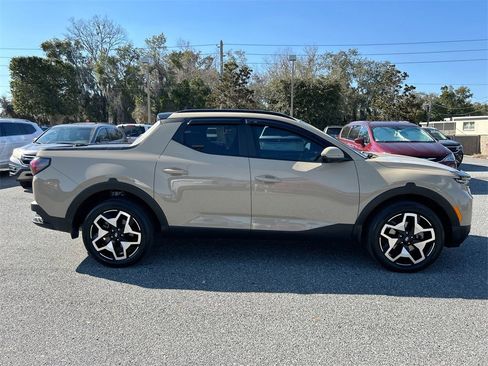 Certified 2023 Hyundai Santa Cruz Limited image 4