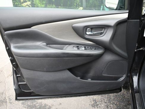 Used 2017 Nissan Murano S image 13