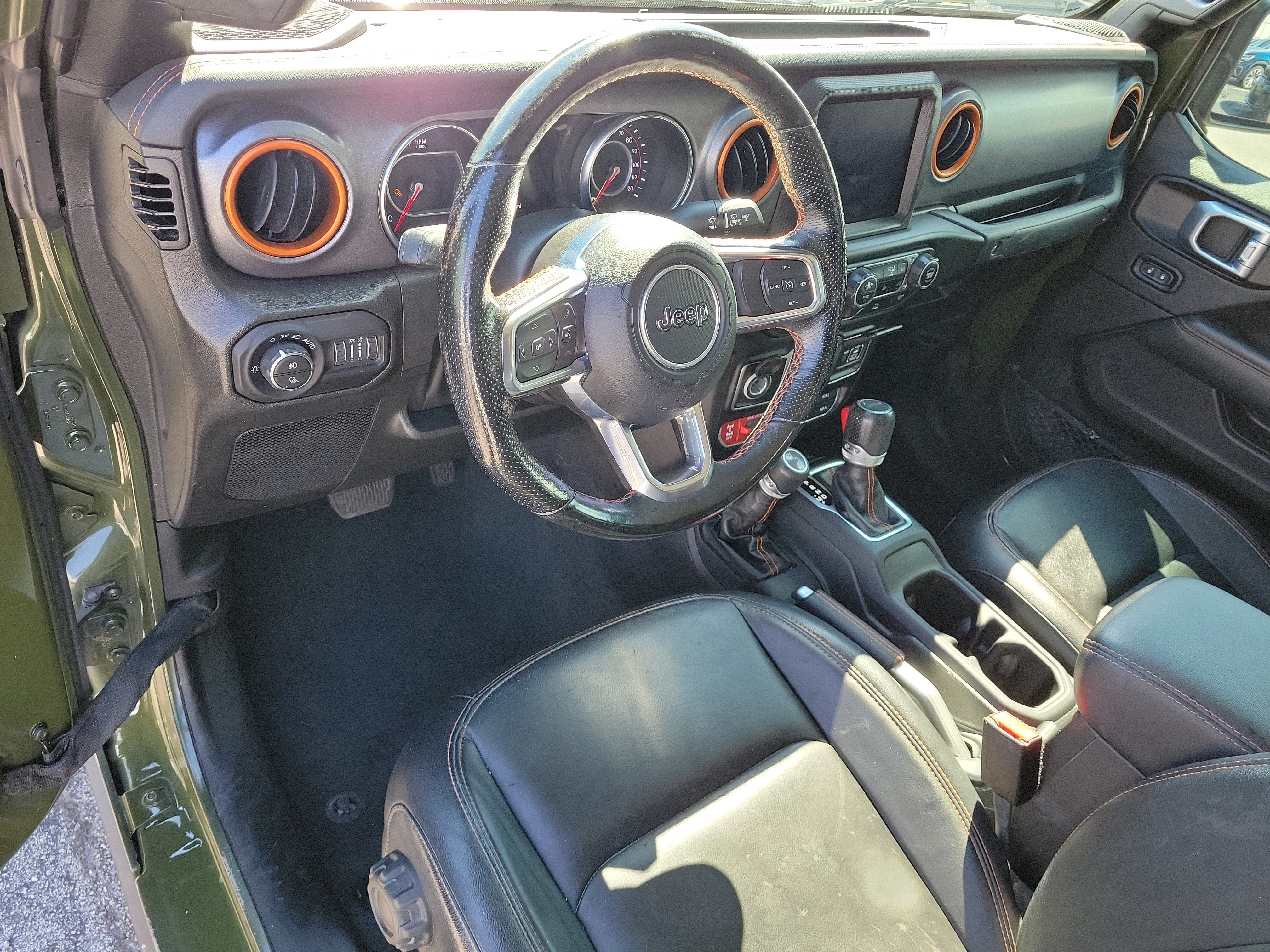 Used 2022 Jeep Gladiator Mojave w/ LED Lighting Group AWD/4WD image 14