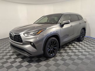 New 2026 Toyota Highlander Platinum video 1