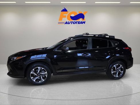Used 2024 Subaru Crosstrek 2.0i Premium image 2