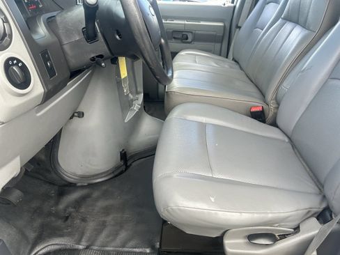 Used 2017 Ford E-350 and Econoline 350 Super Duty w/ Power Windows & Locks Group RWD image 22