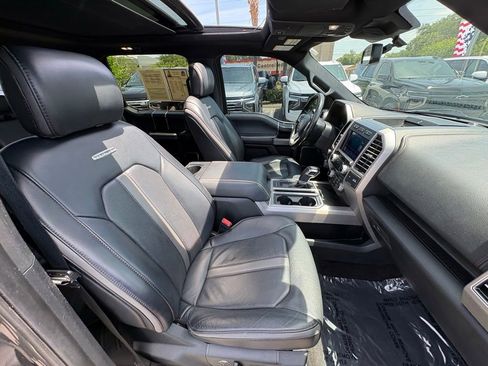 Used 2019 Ford F150 Platinum w/ Equipment Group 701A Luxury AWD/4WD image 24