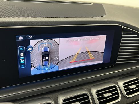 New 2026 Mercedes-Benz GLS 580 4MATIC image 33