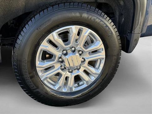 Used 2020 GMC Sierra 2500 Denali w/ Denali Ultimate Package image 9