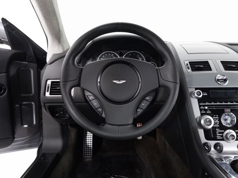 Used 2009 Aston Martin DBS Coupe RWD image 18