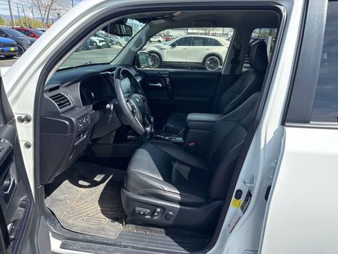 Used 2021 Toyota 4Runner TRD Off-Road Premium AWD/4WD image 7