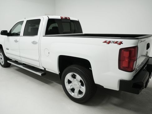 Used 2018 Chevrolet Silverado 1500 LTZ w/ Texas Edition image 5