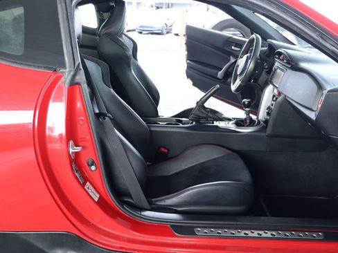 Used 2015 Subaru BRZ Limited RWD image 28
