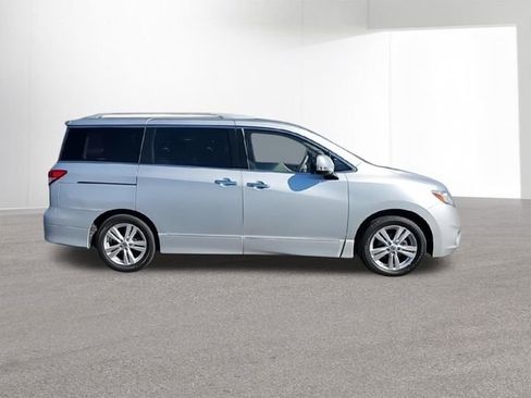 Used 2016 Nissan Quest SL w/ Value Cargo Package image 11