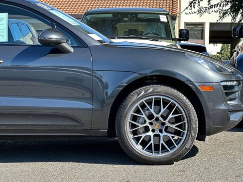 Used 2018 Porsche Macan S image 35