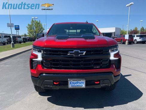 New 2026 Chevrolet Silverado 1500 LT Trail Boss w/ Convenience Package II AWD/4WD image 2
